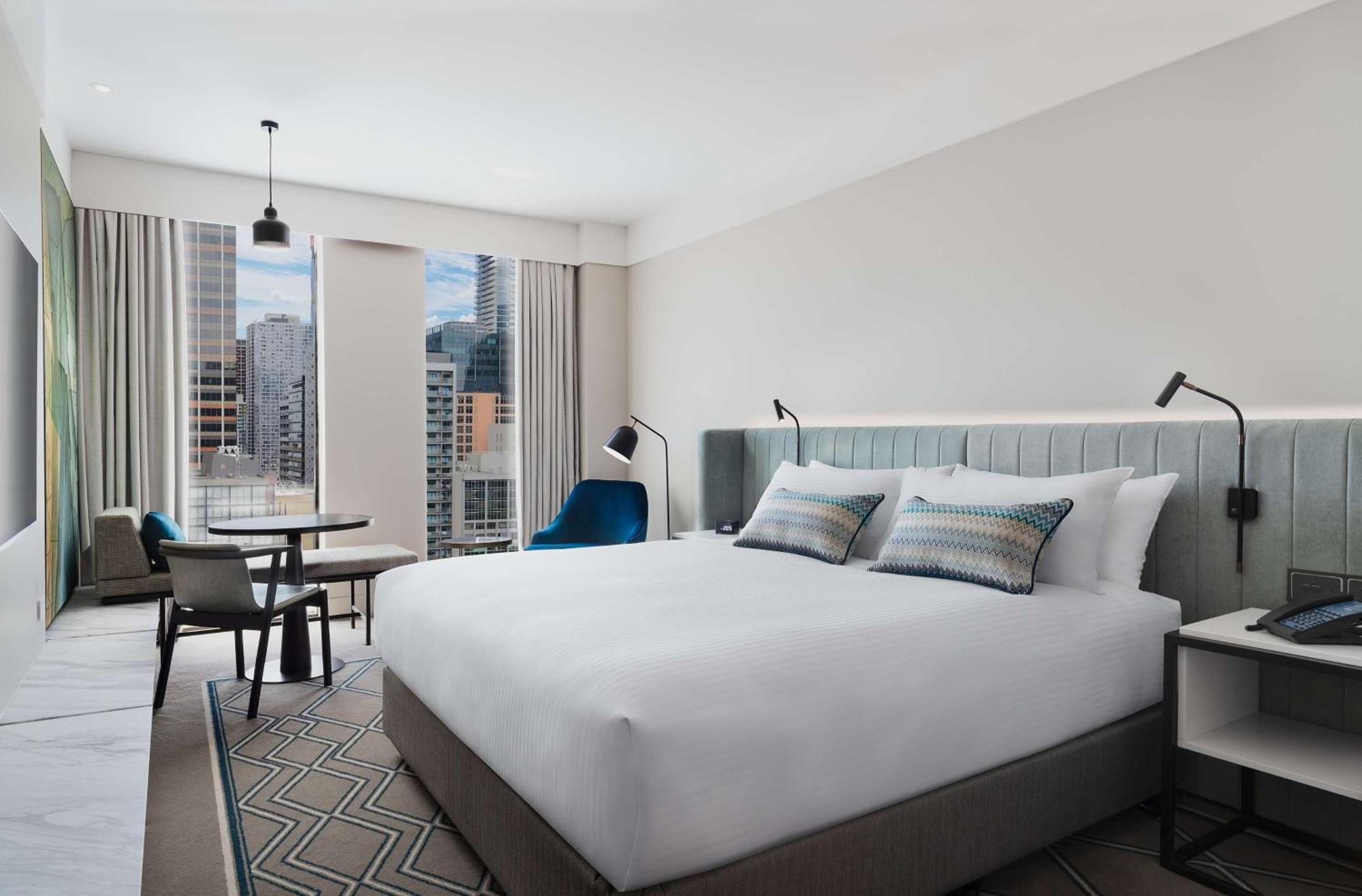 Hilton Melbourne Little Queen Street Екстериор снимка